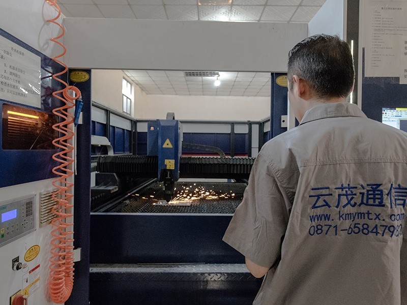 激光切割機1
